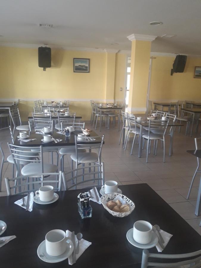 Hotel Tandil Puerto Madryn Ngoại thất bức ảnh