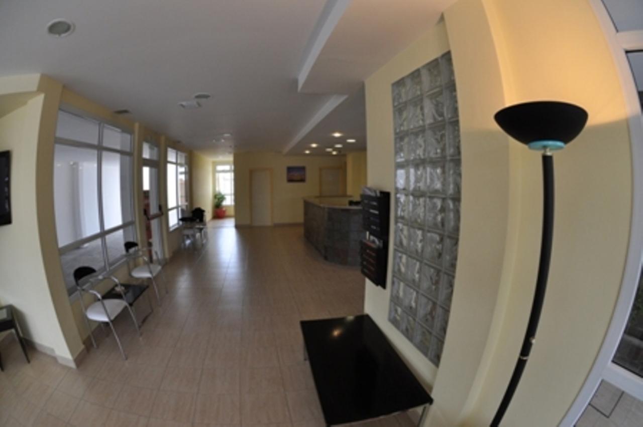 Hotel Tandil Puerto Madryn Ngoại thất bức ảnh